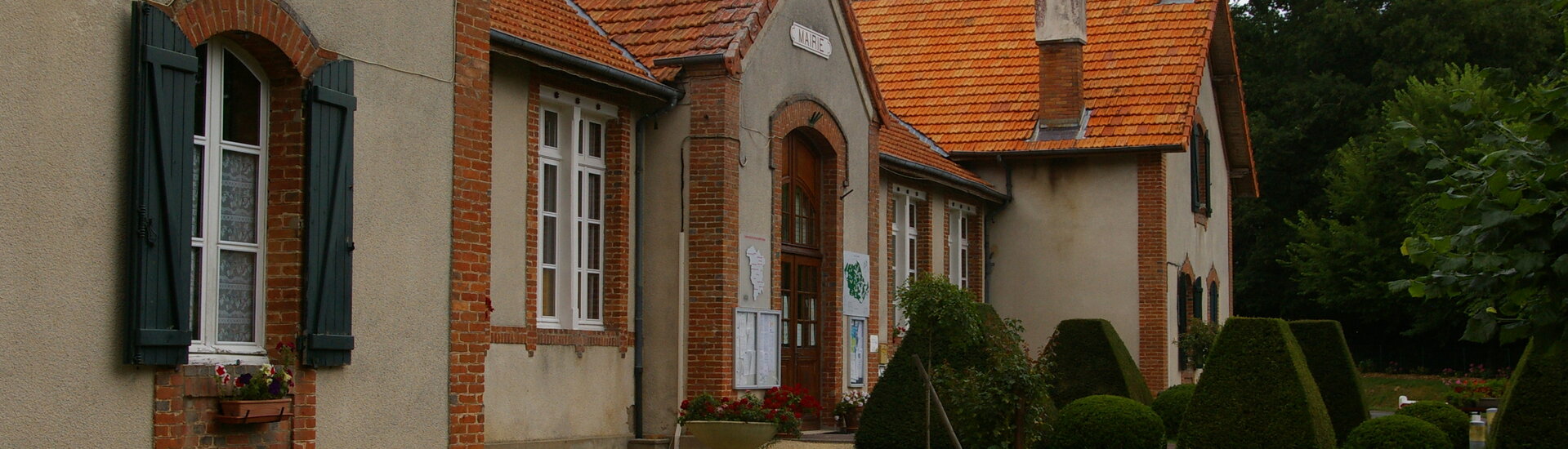 École Enfant Classe Mairie Commune Presly Cher